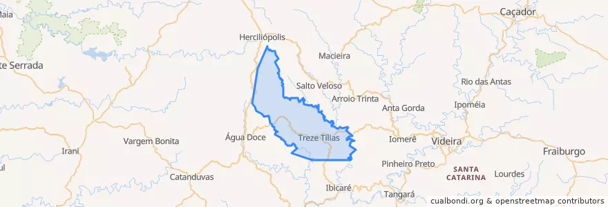 Mapa de ubicacion de Treze Tílias.