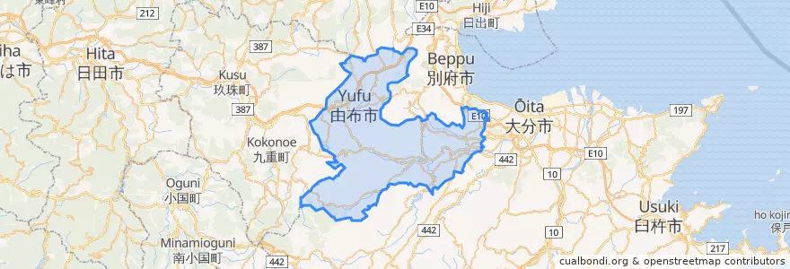 Mapa de ubicacion de 由布市.