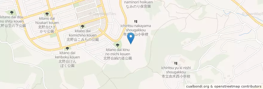 Mapa de ubicacion de 市立中山中学校 en Japan, 東京都, 八王子市.