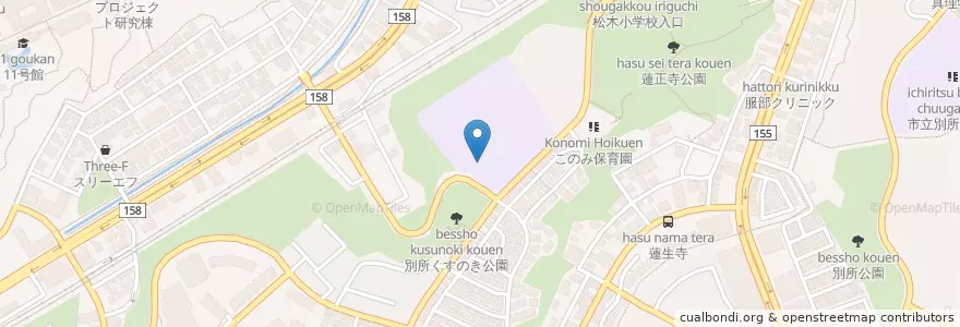 Mapa de ubicacion de 市立松木中学校 en اليابان, 東京都, 八王子市.