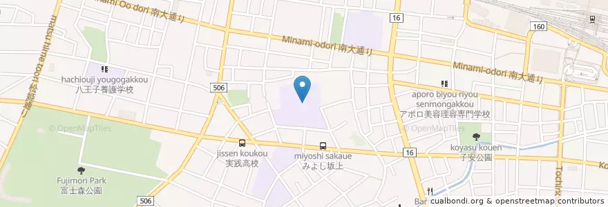 Mapa de ubicacion de 市立第六中学校 en 日本, 東京都, 八王子市.