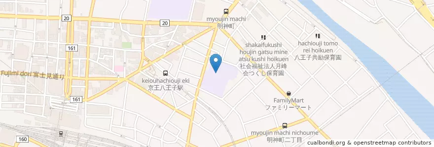 Mapa de ubicacion de 市立第四小学校 en Япония, Токио, Хатиодзи.