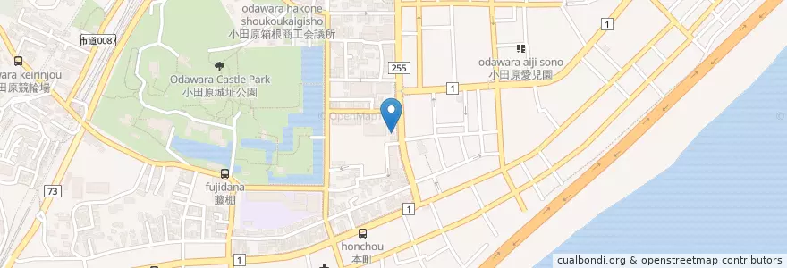 Mapa de ubicacion de 小田原警察署三の丸交番 en Japão, 神奈川県, 小田原市.