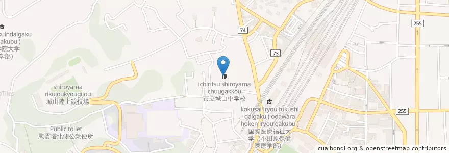 Mapa de ubicacion de 市立城山中学校 en Jepun, 神奈川県, 小田原市.
