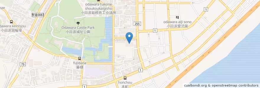 Mapa de ubicacion de 横浜地方裁判所小田原支部 en 日本, 神奈川県, 小田原市.