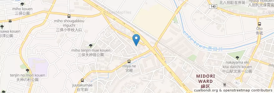 Mapa de ubicacion de 神奈川県横浜川崎地区農政事務所 en 일본, 가나가와현, 요코하마시, 緑区.