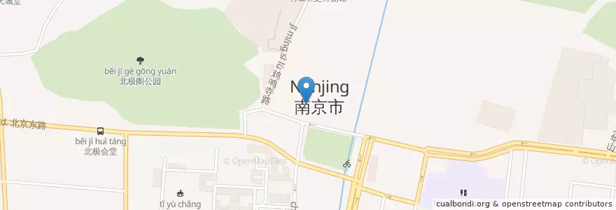 Mapa de ubicacion de 南京市人民政府 en الصين, جيانغسو, نانجينغ, 玄武区.