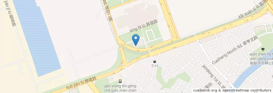 Mapa de ubicacion de 高雄市消防局綜合大樓 en تايوان, كاوهسيونغ, 前鎮區.