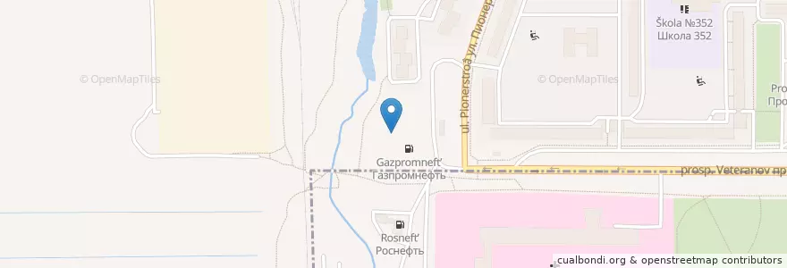 Mapa de ubicacion de Газпромнефть en Russie, District Fédéral Du Nord-Ouest, Oblast De Léningrad, Saint-Pétersbourg, Красносельский Район, Округ Сосновая Поляна.