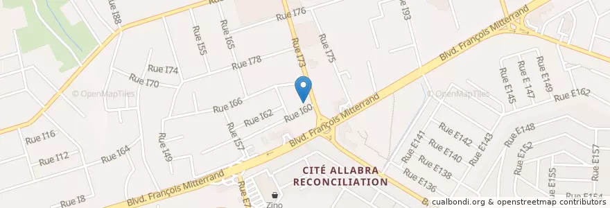 Mapa de ubicacion de Gare de taxi Riviera Bonnoumin en 코트디부아르, 아비장, Cocody.