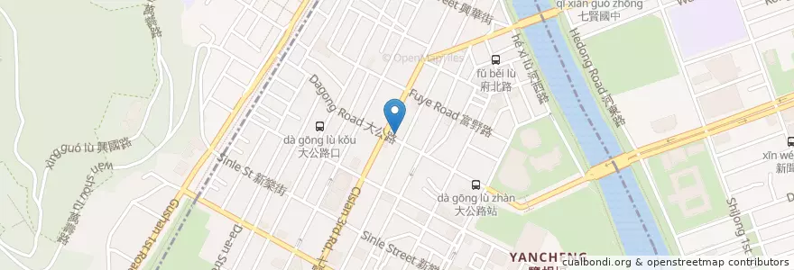 Mapa de ubicacion de 大胖碳烤三明治 en Taïwan, Kaohsiung, 鹽埕區.