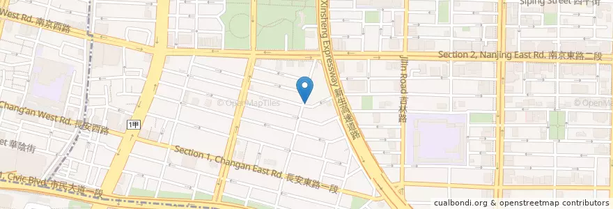 Mapa de ubicacion de 萬媽媽麵攤 en تایوان, 新北市, تایپه, 中山區.