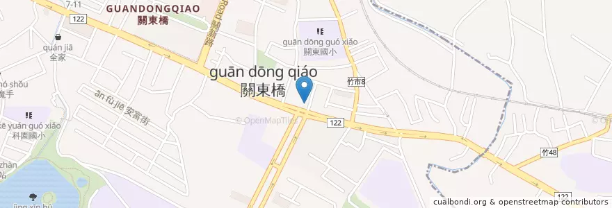 Mapa de ubicacion de 凱基商業銀行 en 타이완, 타이완성, 신주시, 둥구.