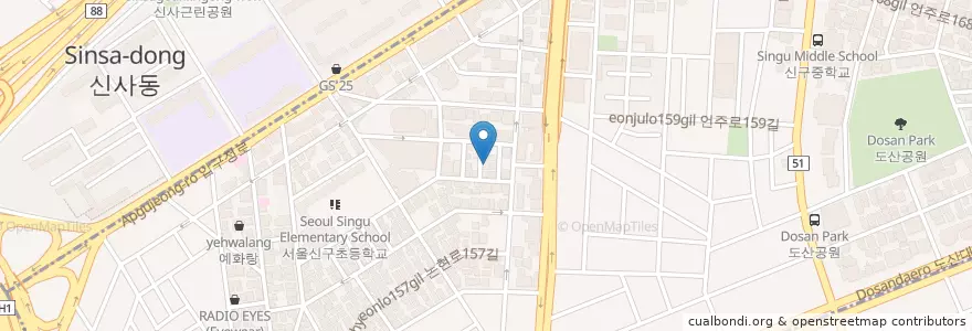 Mapa de ubicacion de 딸기골생오겹살 en 대한민국, 서울, 강남구, 신사동, 압구정동.