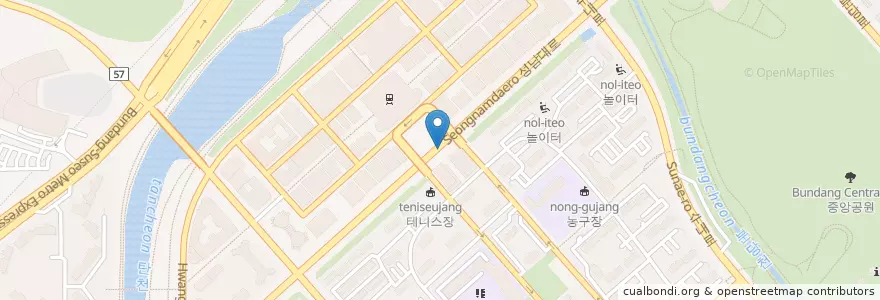 Mapa de ubicacion de 롯데 백화점 Bus stop 건너편 en 韩国/南韓, 京畿道, 盆唐區.