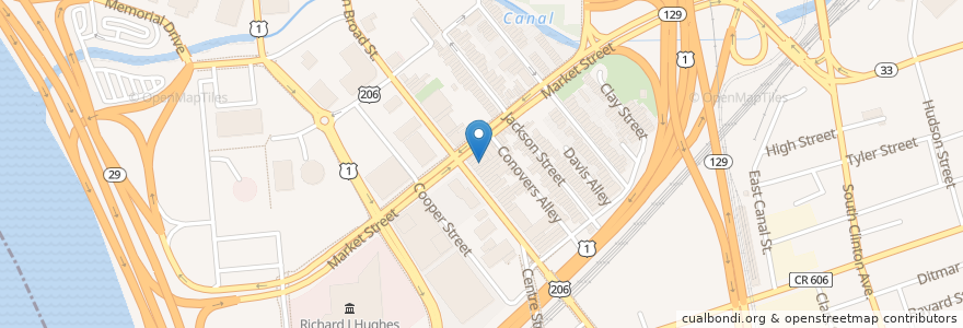 Mapa de ubicacion de Covello's Pizza & Italian Restaurant en Estados Unidos Da América, Nova Jérsei, Mercer County, Trenton.