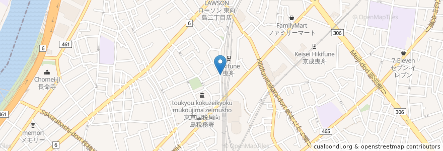 Mapa de ubicacion de 向島警察署曳舟交番 en Japão, Tóquio, 墨田区.