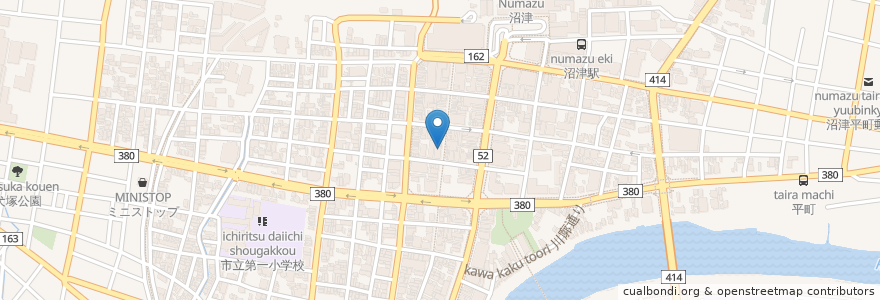Mapa de ubicacion de ねこと白鳥 en 日本, 静岡県, 沼津市.