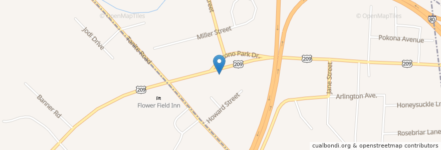 Mapa de ubicacion de Triplets Family Diner en États-Unis D'Amérique, Pennsylvanie, Monroe County, Stroud Township.
