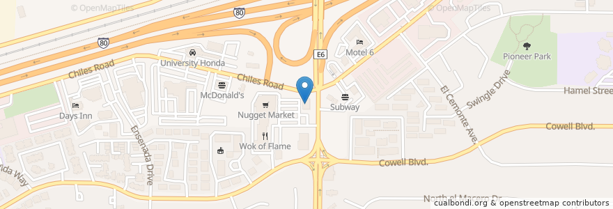 Mapa de ubicacion de Starbucks en United States, California, Yolo County, Davis.