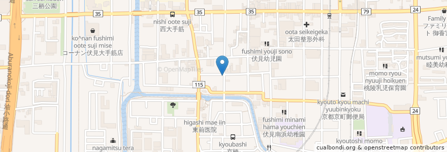 Mapa de ubicacion de ホルモン店　カメドウ en 日本, 京都府, 京都市, 伏見区.