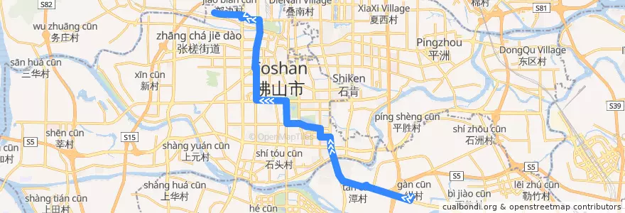 Mapa del recorrido 127路(绀村-火车站江边村) de la línea  en 佛山市.
