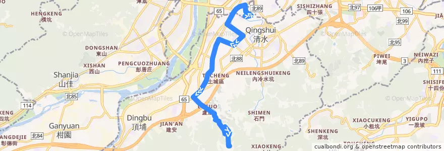 Mapa del recorrido 新北市 573 信義國小-南天母廣場 (往程) de la línea  en 土城區.