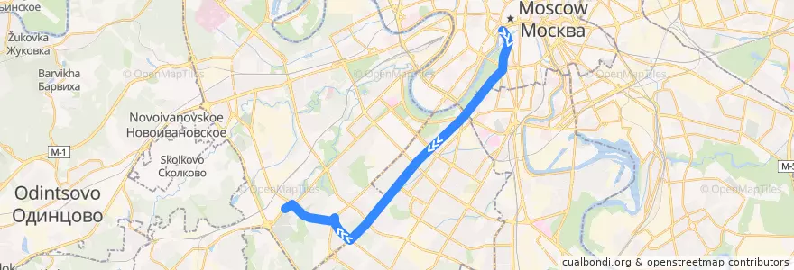 Mapa del recorrido Троллейбус м4: Кинотеатр Ударник - Озёрная улица de la línea  en Moskou.