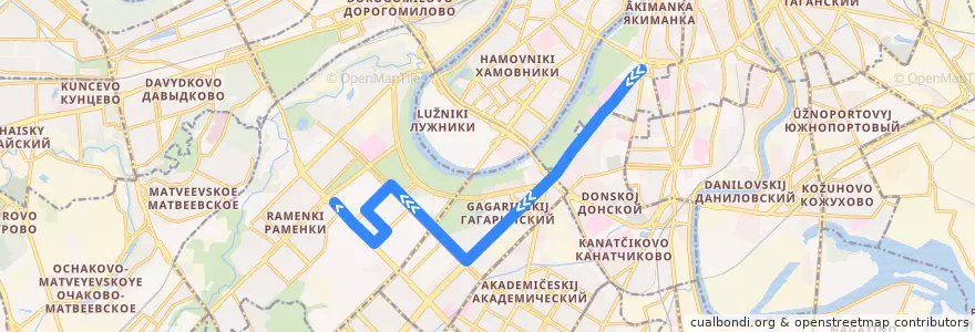 Mapa del recorrido Автобус 111: Метро «Октябрьская» - МГУ de la línea  en Moskou.