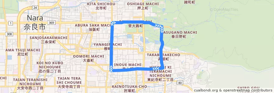 Mapa del recorrido 中循環・外回り (Central Loop line) de la línea  en 奈良市.