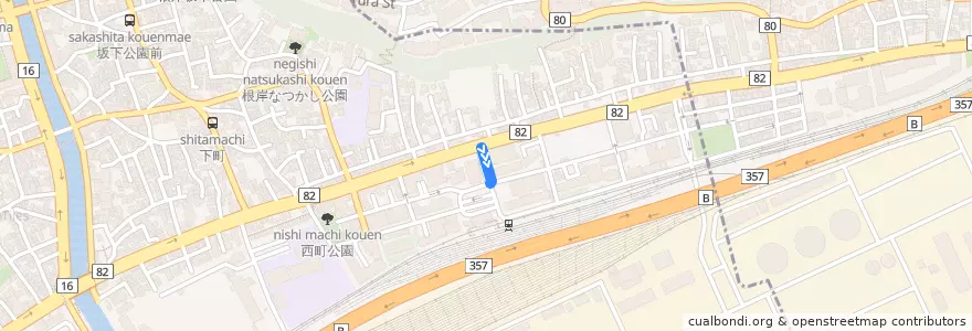 Mapa del recorrido 横浜市バス 54系統 根岸駅-三渓園入口・日産工場前 de la línea  en 磯子区.