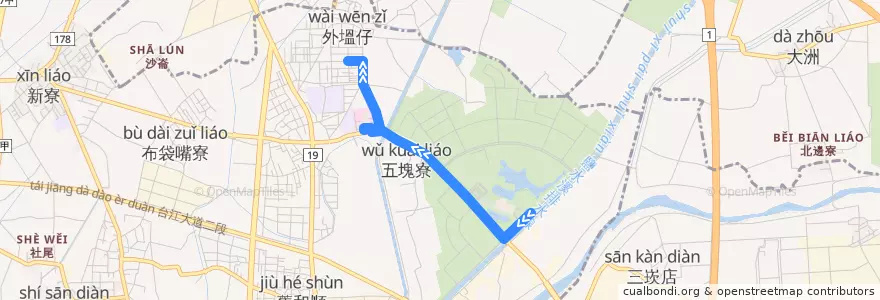 Mapa del recorrido 18路(延駛歷史博物館_返程) de la línea  en Тайнань.