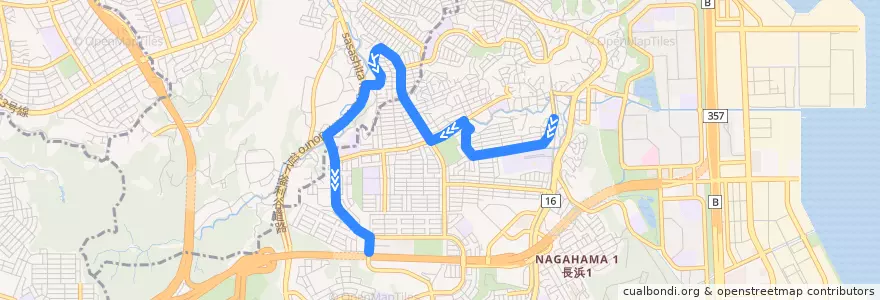Mapa del recorrido 京急バス 富2 京急富岡駅〜能見台車庫前 de la línea  en 金沢区.