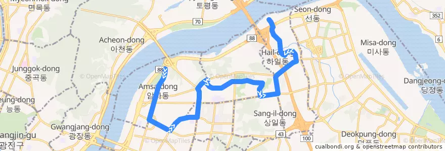 Mapa del recorrido 강동02 de la línea  en 江東區.