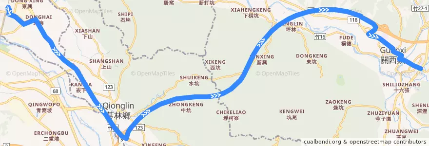 Mapa del recorrido 觀光5號 高鐵新竹站→關西小熊博物館 de la línea  en Comté de Hsinchu.