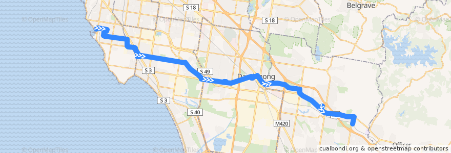 Mapa del recorrido Bus 828: Hampton Station => Southland SC & Dandenong => Berwick Station de la línea  en Melbourne.