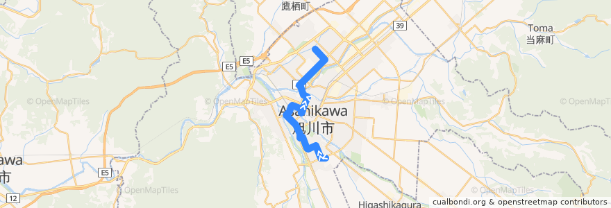 Mapa del recorrido [81]末広・医大線 de la línea  en 旭川市.