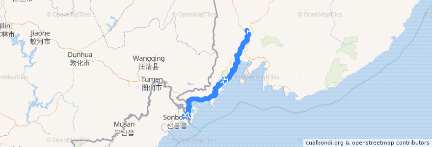 Mapa del recorrido 평양–우쑤리스크 de la línea  en 沿海地方.