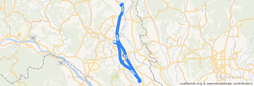 Mapa del recorrido 茨城交通バス市内循環線（常陸大宮）右回り de la línea  en 常陸大宮市.