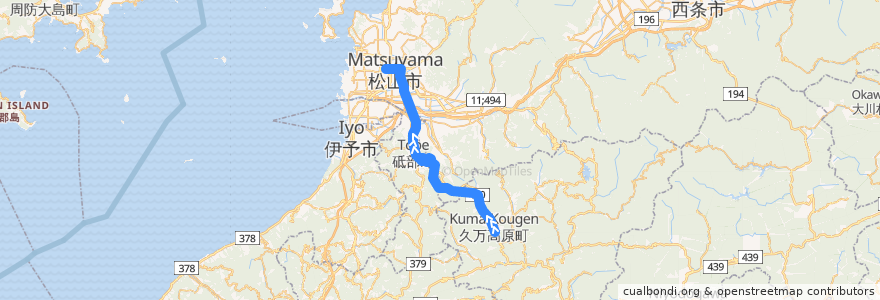 Mapa del recorrido 久万高原線 (久万高原 - 松山) de la línea  en 愛媛県.